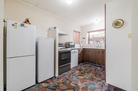 Photo of property in 1 Pinedale Parade, Milson, Palmerston North, 4414