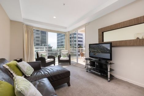 Photo of property in 12 Maunganui Road, Mount Maunganui, 3116