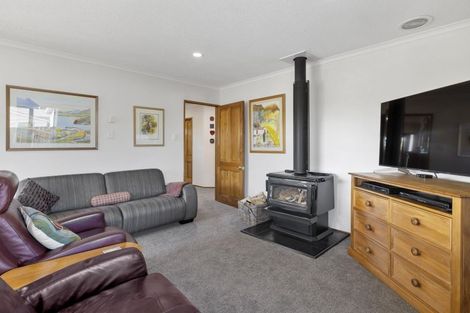 Photo of property in 114 Hagart-alexander Drive, Mosgiel, 9024