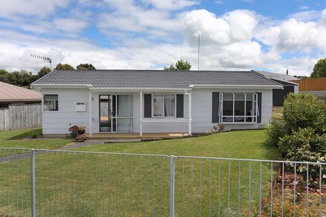 Photo of property in 87 Fraser Drive, Feilding, 4702