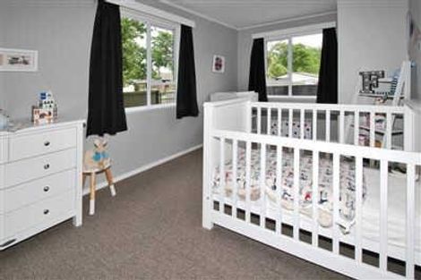 Photo of property in 8 Wilding Street, Saint Martins, Christchurch, 8022