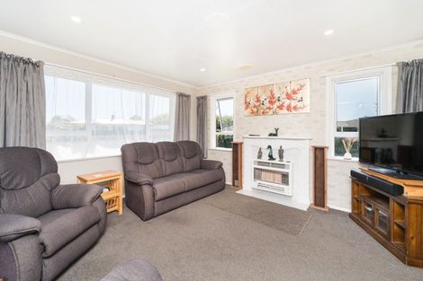 Photo of property in 18 Belvedere Crescent, Takaro, Palmerston North, 4412