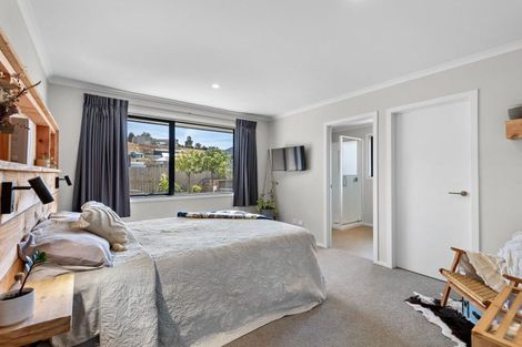 Photo of property in 33 Timsfield Drive, Lake Hawea, Wanaka, 9382