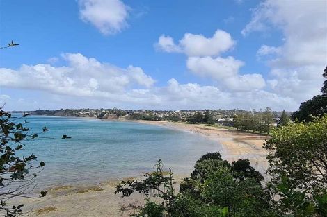 Photo of property in 11a Dianthus Place, Browns Bay, Auckland, 0630
