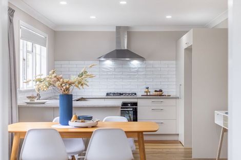 Photo of property in 11 Read Street, Levin, 5510