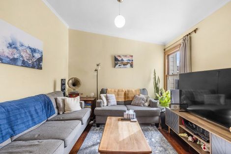 Photo of property in 115 Wallace Street, Mount Cook, Wellington, 6021