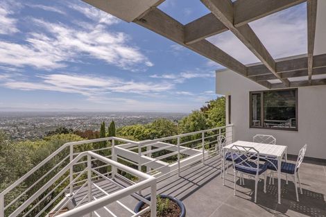 Photo of property in 3 Allom Lane, Cashmere, Christchurch, 8022