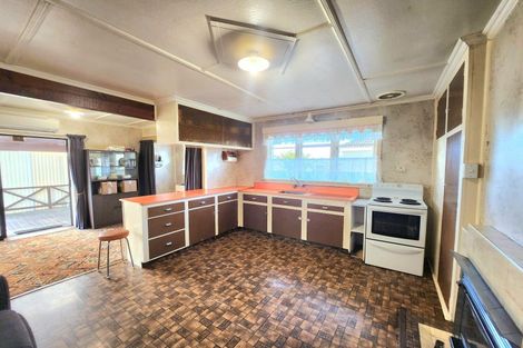 Photo of property in 12 Balmoral Street, Oamaru North, Oamaru, 9400