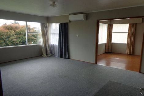 Photo of property in 168 Don Buck Road, Massey, Auckland, 0614