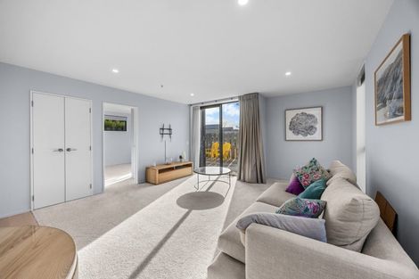 Photo of property in 52 Obelisk Street, Wanaka, 9305