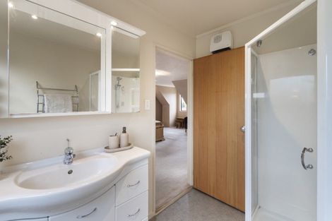 Photo of property in 144 Victoria Avenue, Hokowhitu, Palmerston North, 4410