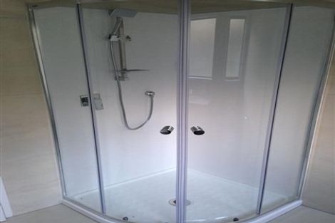 Photo of property in 90 Oaktree Avenue, Browns Bay, Auckland, 0630