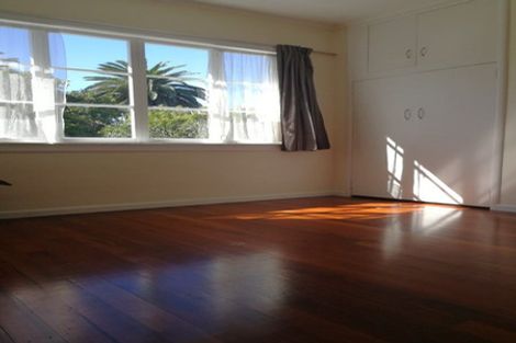 Photo of property in 29 Tamaki Bay Drive, Pakuranga, Auckland, 2010