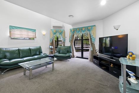 Photo of property in 7 Huia Place, Hutt Central, Lower Hutt, 5010