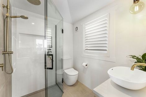 Photo of property in 2a Egremont Street, Belmont, Auckland, 0622