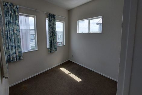 Photo of property in 37 Lockheed Street, Hobsonville, Auckland, 0618