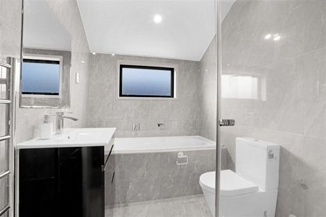 Photo of property in 109a Gray Avenue, Mangere East, Auckland, 2024