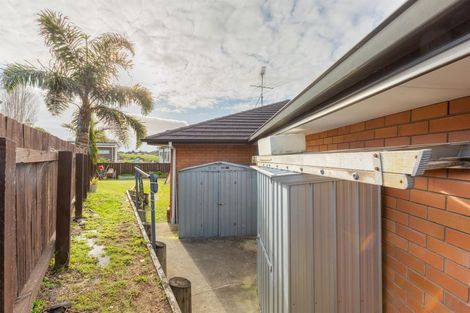 Photo of property in 16 Mcwhirters Farm Lane, Massey, Auckland, 0614