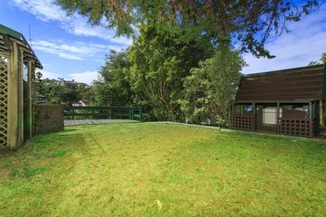 Photo of property in 24 Penguin Drive, Murrays Bay, Auckland, 0630