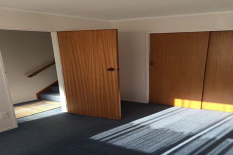 Photo of property in 2/13 Upper Bourke Street, Kilbirnie, Wellington, 6022