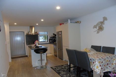 Photo of property in 19/9u Surrey Street, Tawa, Wellington, 5028