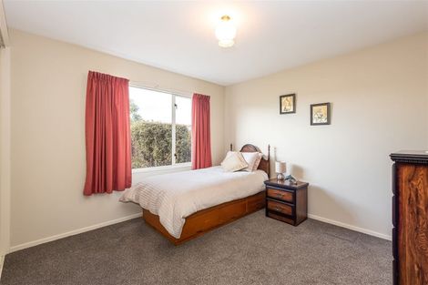 Photo of property in 15 Mcleish Lane, Spreydon, Christchurch, 8024