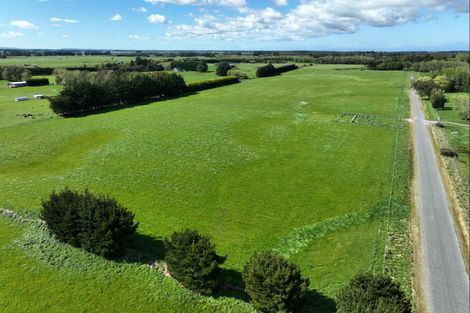 Photo of property in 33 Mckellar Road, Seaward Bush, Invercargill, 9871