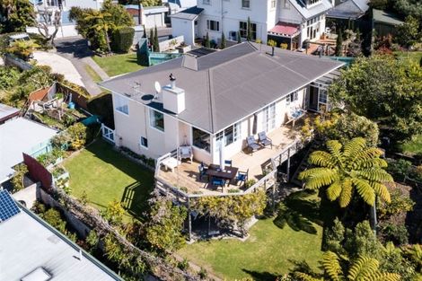 Photo of property in 6 Sealy Road, Bluff Hill, Napier, 4110
