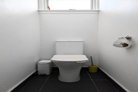 Photo of property in 85 Verbena Road, Birkdale, Auckland, 0626