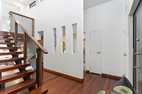 Photo of property in 25a Barron Drive, Green Bay, Auckland, 0604