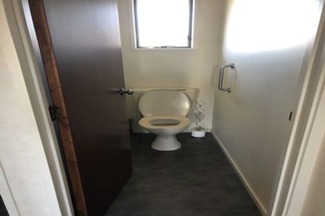 Photo of property in 2/54a Aorangi Road, Bryndwr, Christchurch, 8053