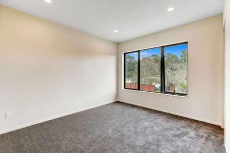 Photo of property in 40 Allington Road, Massey, Auckland, 0614
