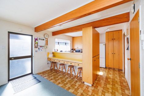 Photo of property in 2a Bristol Crescent, Roslyn, Palmerston North, 4414