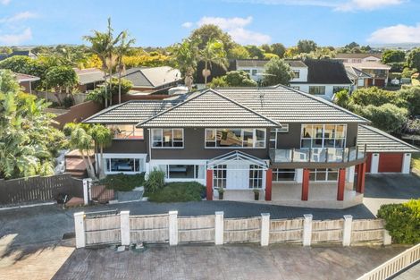 Photo of property in 8 Aztec Place, Conifer Grove, Takanini, 2112