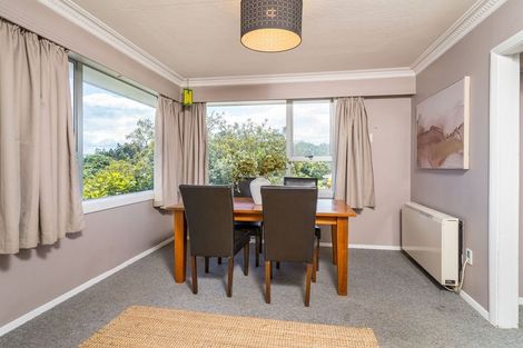 Photo of property in 10 Kinmont Crescent, Kinmont Park, Mosgiel, 9024
