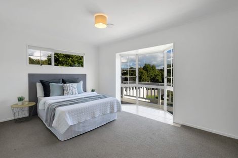 Photo of property in 51 Cumberland Street, Merrilands, New Plymouth, 4312