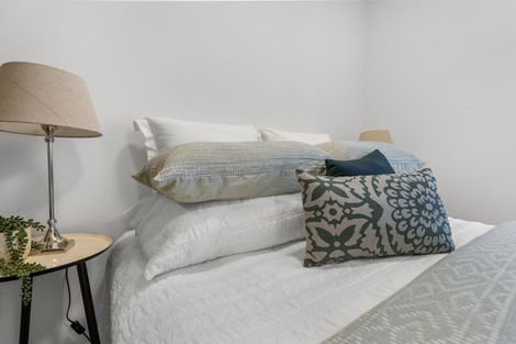 Photo of property in 69u2 Tiketike Way, Brooklyn, Wellington, 6021