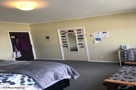 Photo of property in 8 Papawai Terrace, Mount Cook, Wellington, 6021
