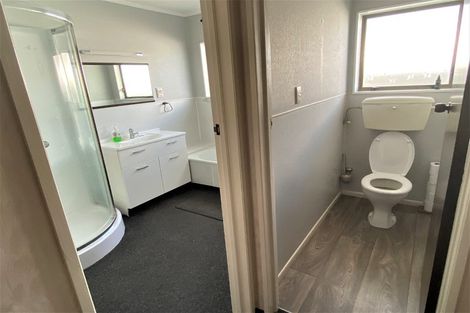 Photo of property in 6 Hussey Street, Oakura, 4314