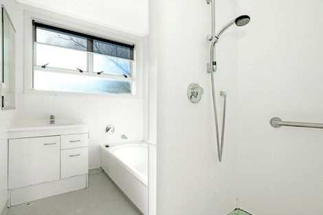 Photo of property in 1 Lyndhurst Street, Awapuni, Gisborne, 4010