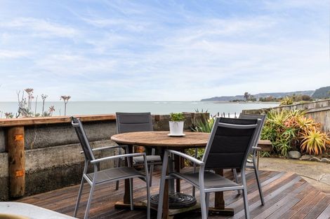 Photo of property in 285 Clifton Road, Te Awanga, 4102