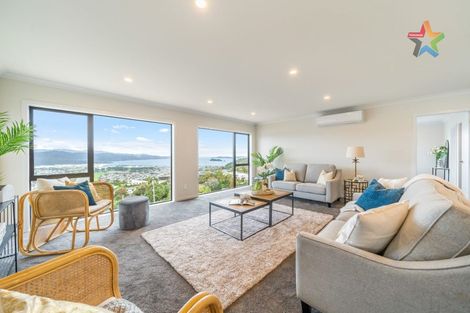 Photo of property in 12 Poto Road, Normandale, Lower Hutt, 5010