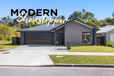 Photo of property in 7 Te Awa Rere Grove, Stokes Valley, Lower Hutt, 5019