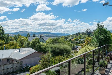 Photo of property in 74 Kinmont Crescent, Kinmont Park, Mosgiel, 9024