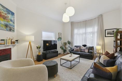 Photo of property in 47 Eden Street, Island Bay, Wellington, 6023