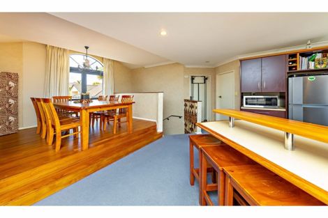 Photo of property in 13 Conacher Close, East Tamaki Heights, Auckland, 2016