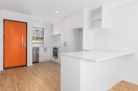 Photo of property in 28 York Street, Levin, 5510