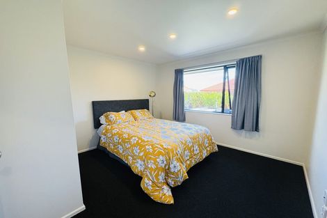 Photo of property in 68 Branigan Parade, Kelvin Grove, Palmerston North, 4414
