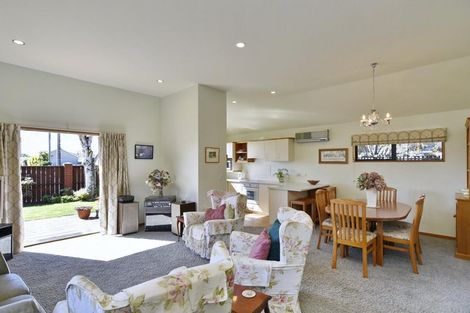 Photo of property in 1/164 Main Road, Redcliffs, Christchurch, 8081