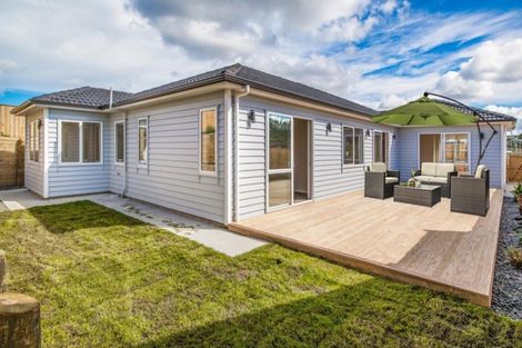Photo of property in 8 Franheim Crescent, Orewa, 0931